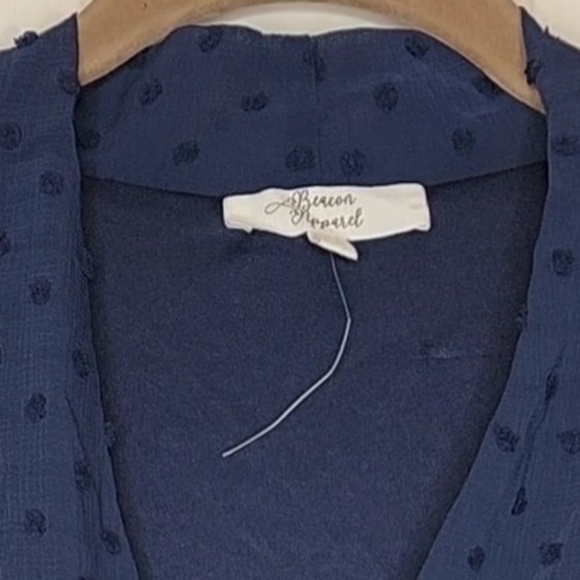 NWOT Beacon Apparel Faux Wrap Swiss Dot Navy Long Sleeve Top Size L - Picture 3 of 14